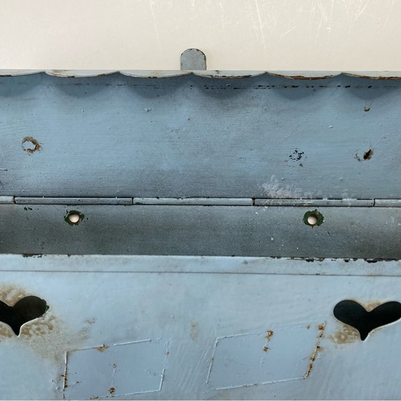 Vintage Rustic Metal Wall Mailbox with Cut Out Hearts - Picture 9 of 12
